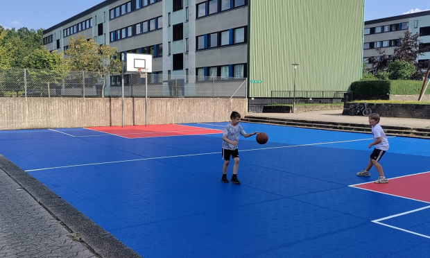 Basketballbanen i Vårkjærparken Bergo sportsgulve Saltex